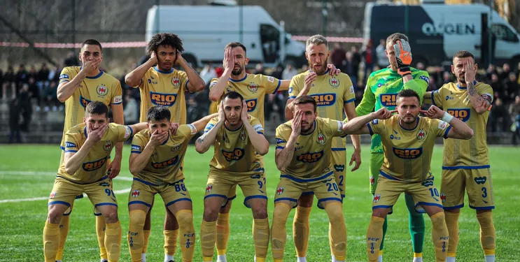 Prishtina proteston ndaj vendimit të FFK-së