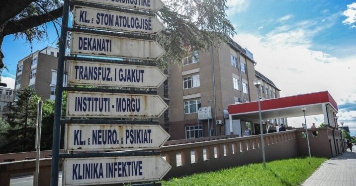 Qindra-mijëra pacientë në listat e pritjes në QKUK