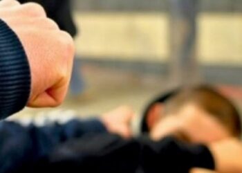 Arrestohet një 19-vjeçar në Vushtrri, e sulmoi një person dhe i hodhi sprej