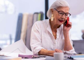 A duhet kompanitë të punësojnë punëtorët më të moshuar?