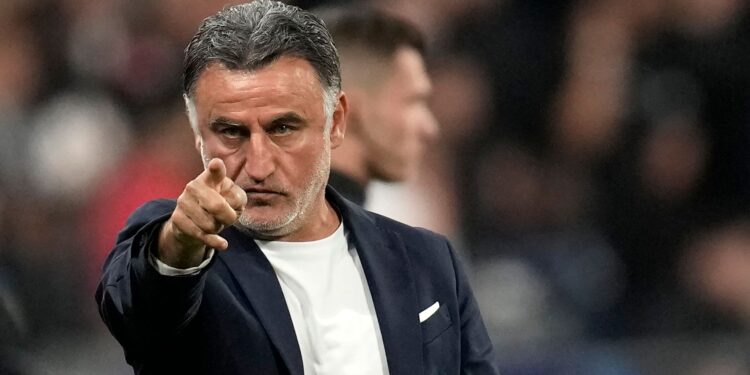 Tre humbje radhazi, PSG ultimatum Galtier
