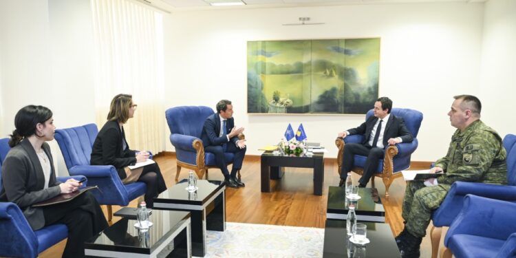 Kurti ia shpreh NATO-s vullnetin e Kosovës, për të kontribuuar për sigurinë botërore