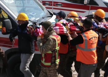 Vdes 12-vjeçari i cili u nxor nga rrënojat 296 orë pas tërmetit në Hatay