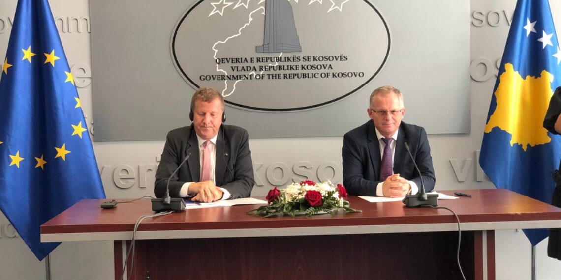 Bislimi dhe Szunyog organizojnë ceremoninë e nënshkrimit të marrëveshjes mes Kosovës dhe BE-së