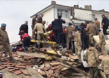 Një i vdekur pas tërmetit të së hënës në Turqi