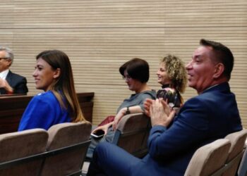 Për gazin në Kuvend ku akuzohet ministrja Haxhiu, kërkohet ekspertizë balistike jashtë shtetit