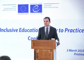 Kurti: Shkolla është domosdoshmëri për të gjithë, si mundësi për të gjithë