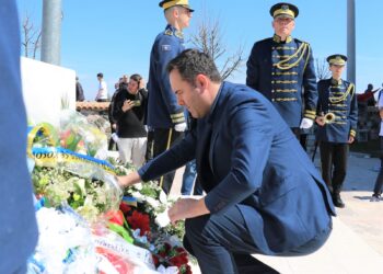 Konjufca bëri nderime në kompleksin memorial në Gllogjan