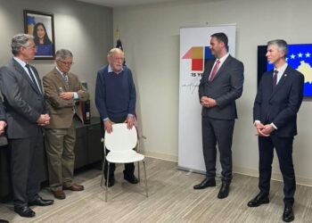 Konjufca dhe William Walker takojnë mërgatën shqiptare në Uashington