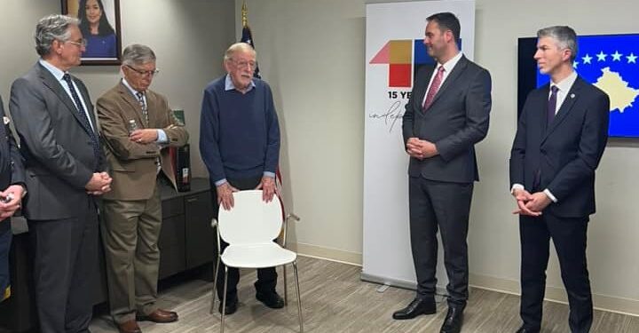 Konjufca dhe William Walker takojnë mërgatën shqiptare në Uashington