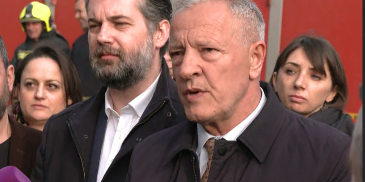 Jashari për objektin e djegur në Ferizaj: Kemi autorizuar policinë të merren kamerat e sigurisë