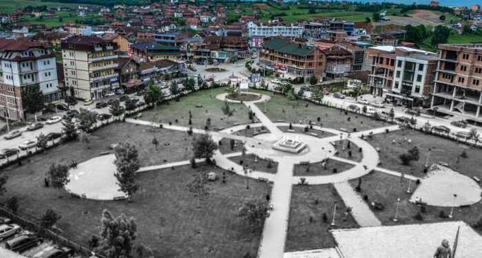 Qytetari nga Malisheva kanoset nga fqinji përderisa po punonte në oborr