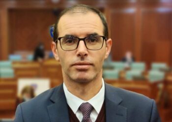 Deputeti Halili: Krimi i organizuar dëshiron që ta shlyejë historinë e Ferizajt