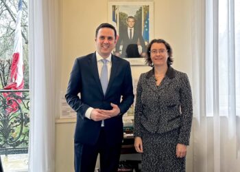 Abdixhiku takohet me këshilltaren e Macronit, diskutojnë për dialogun