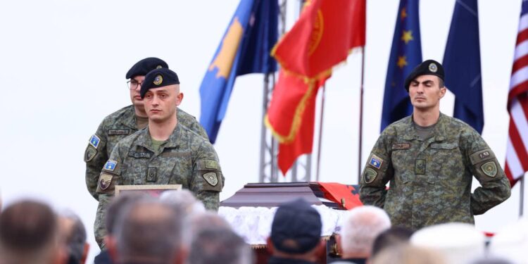 I jepet lamtumira e fundit ish-luftëtarit të UÇK-së, Agron Haradinajt