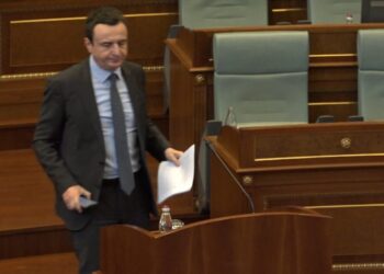 Kurti largohet nga seanca, deputetët shkojnë në pauzë për t’u kthyer në orën 22:00