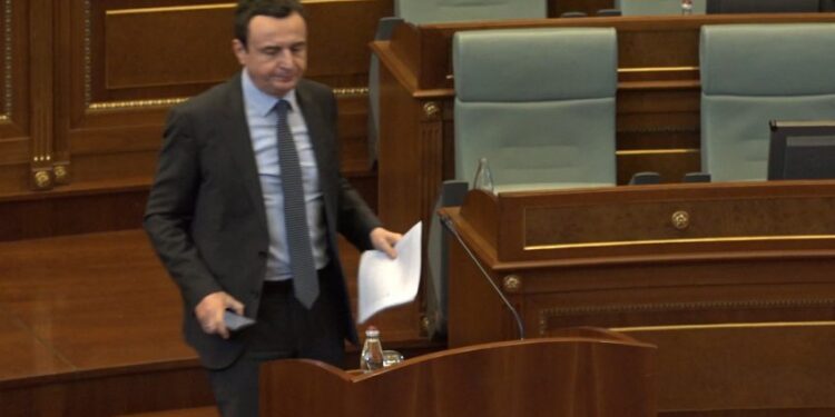 Kurti largohet nga seanca, deputetët shkojnë në pauzë për t’u kthyer në orën 22:00