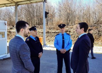 Kurti viziton pikën e Kapisë së Svircës: Edhe Serbia të ndërtojë kabinën për kalim zyrtar të qytetarëve