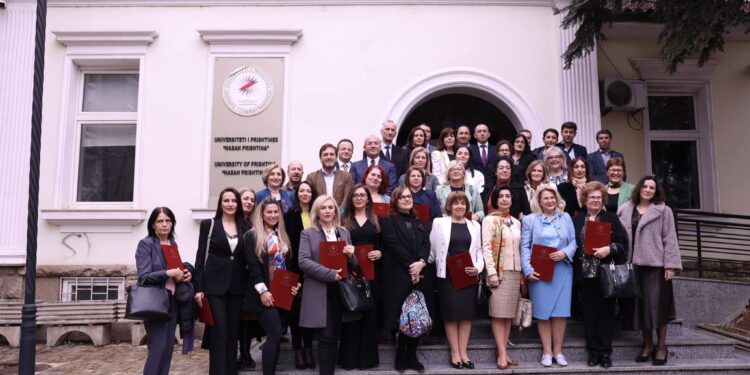 Rektorati ndan mirënjohje për profesoreshat e UP-së