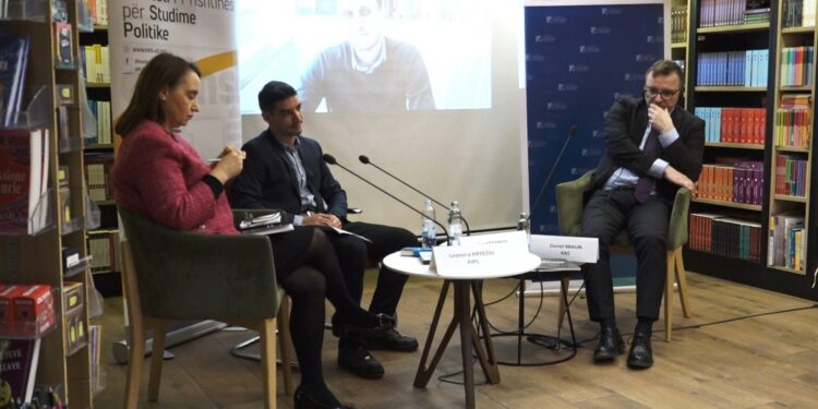 PIPS: Vetëm 48% e qytetarëve të anketuar besojnë që dialogu do të përfundojë me marrëveshje