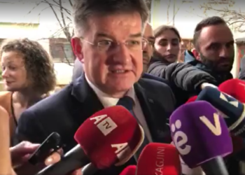 Lajçak për opozitën: Është mirë që më takuan, nuk u informuan vetëm nga mediet