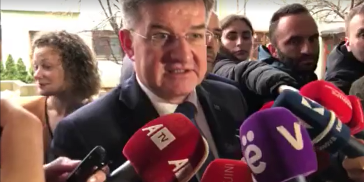 Lajçak për opozitën: Është mirë që më takuan, nuk u informuan vetëm nga mediet