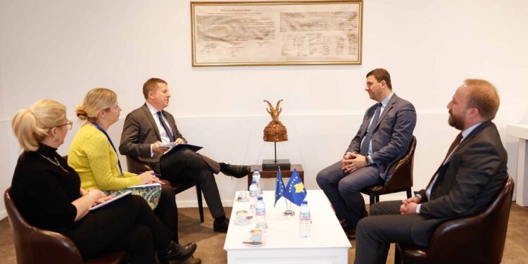 BE kërkon nga PDK mbështetje për zbatimin e marrëveshjes me Serbinë