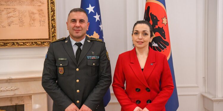 Gjeneral Sefer Isufi emërohet këshilltar ushtarak i presidentes Osmani