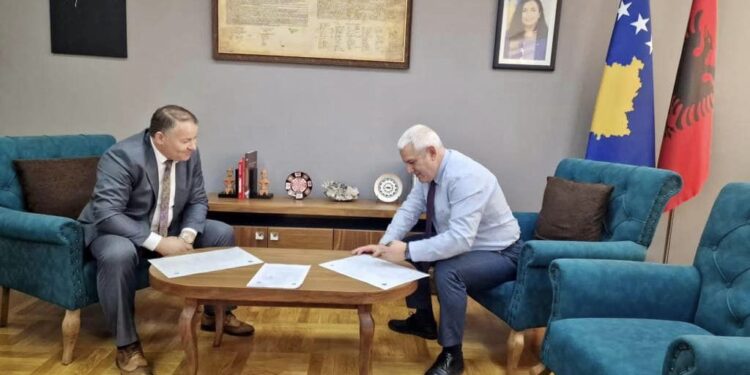 Sveçla dhe drejtori i Policisë nënshkruajnë strukturën e re organizative