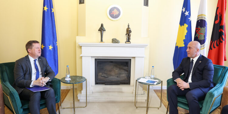 Haradinaj e Szunyog flasin për obligimet që kanë palët në dialog