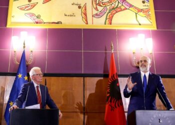 Borrell dhe Varhelyi sot në Tiranë