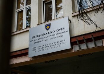 MSh bën thirrje për vaksinim kundër COVID-19