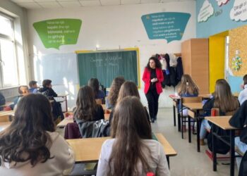 ​Nxënësit orën e parë ia kushtuan Epopesë së UÇK-së