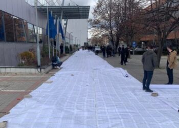 PSD vendos para qeverisë 205 mijë nënshkrimet e peticionit të 2016-ës kundër Asociacionit