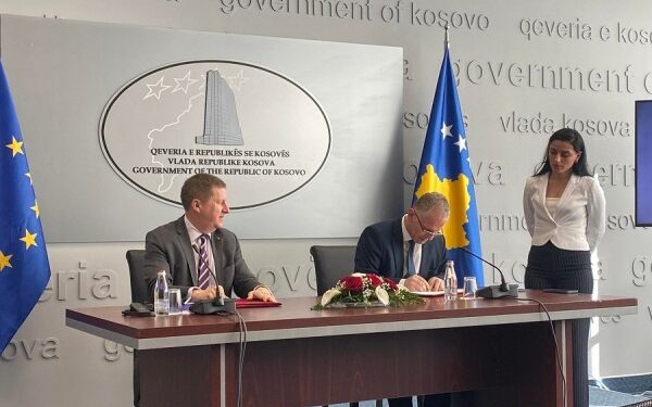 Kosova dhe BE-ja nënshkruajnë marrëveshjen IPA-2022 në vlerë mbi 62 milionë euro