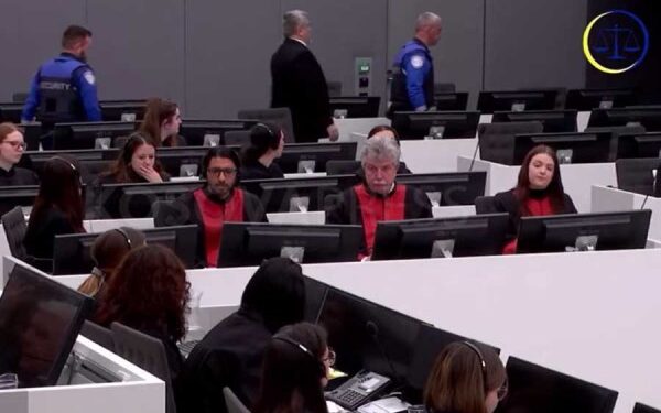 Pjetër Shala largohet nga salla e gjyqit, avokati: Ai po dridhej dhe është në ankth