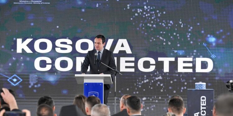 Kurti: Lidhja e zonave rurale në internet brezgjerë, hap përpara në zhvillim të shtetit