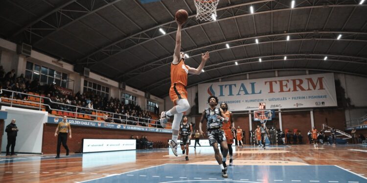 Bashkimi fiton derbin e qytetit ndaj Ponte Prizrenit!