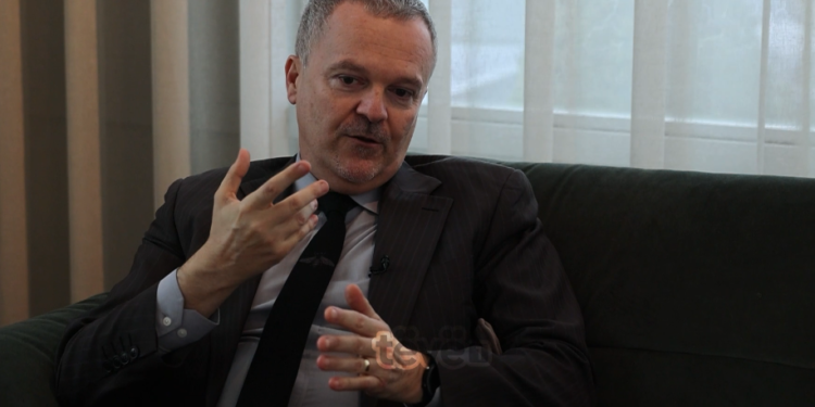 Ambasadori i Italisë: Kosova dhe Serbia mund të bëjnë një kthesë historike, njohja de jure në një kohë tjetër