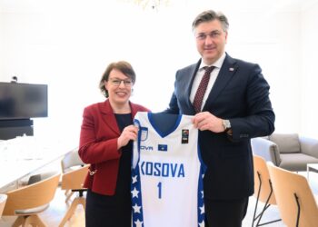 Plenkoviq: I ofrova mbështetje të plotë Kosovës për rrugën e saj evropiane