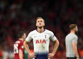 Tottenham cakton çmimin e Kane