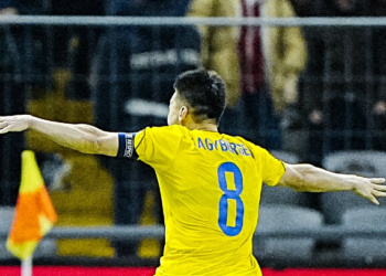 Kazakistani në 16 minuta përmbys Danimarkën nga 0:2 në 3:2