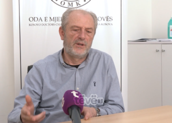 Shtesat për mjekët specialistë në sektorin publik po vlerësohen të pamjaftueshme