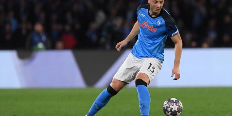Rrahmani “shtyllë” e Napolit, vlerësohet mirë në sfidën me Frankfurtin