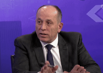 Shala: Mënyra se si Qeveria Kurti ka shpërndarë paratë kesh lë vend për dyshime