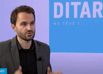 Krasniqi: Për dy vjet në pushtet Kurti u brengos vetëm për imazhin e vet