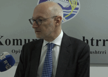 Ambasadori francez jep dy data të mundshme për liberalizim të vizave