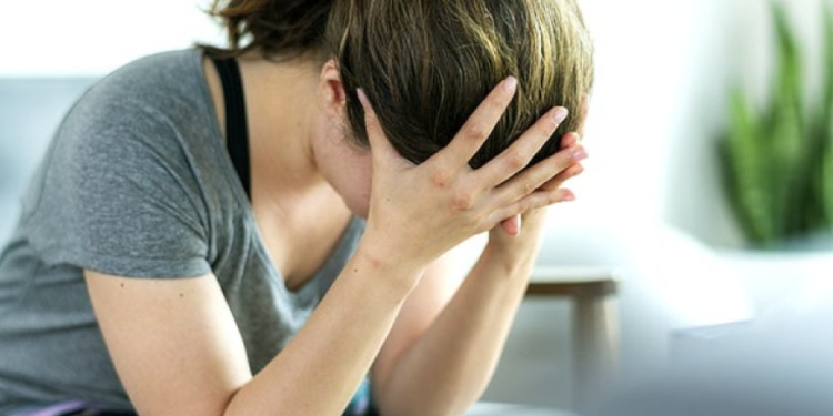 3 zakone të përditshme që e përkeqësojnë stresin