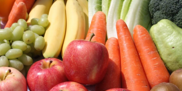 Mësoni se çfarë i ndodh trupit tuaj nëse nuk hani fruta dhe perime