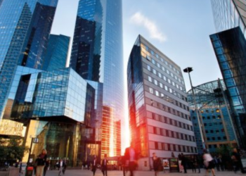 Bastisen bankat në Paris, dyshime për evazion fiskal deri në 100 miliardë euro